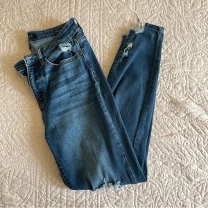 Judy Blue Distressed Jeans 7/28